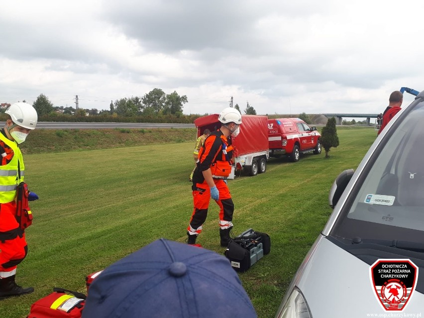 Wypadek autobusu, trzech samochodów i motoru przy obwodnicy...