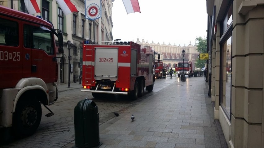 Kraków. W restauracji Wierzynek wybuchł pożar [ZDJĘCIA] 