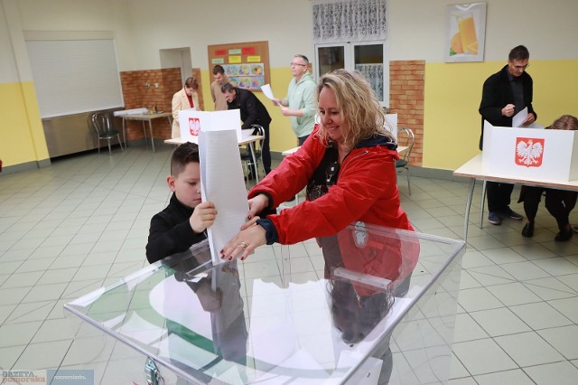Tak przebiegało głosowanie w komisjach nr 24 i 25 we Włocławku, 15 października 2023 roku.