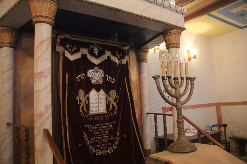 Synagogę w Łodzi odwiedziły dziesiątki turystów [ZDJĘCIA]