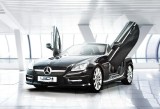Mercedes SLK z drzwiami w stylu Lamborghini