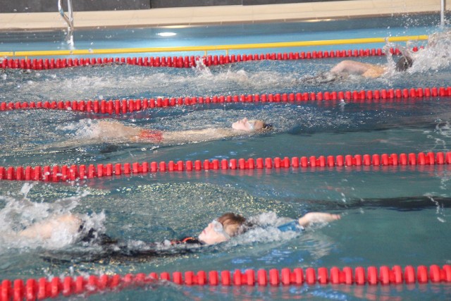 Ponad 100 dzieci zgłosiło się do II Mistrzostw Radomska w pływaniu