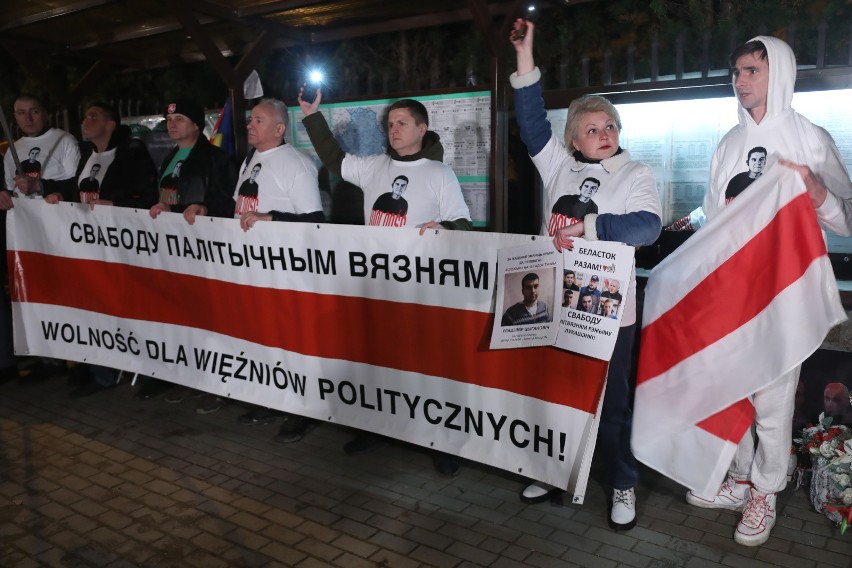 Białystok. Manifestacja solidarności z Andrzejem Poczobutem. Zobacz wideo