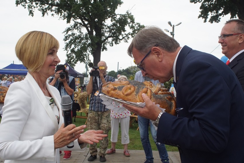 Zeszłoroczne dożynki powiatowo-gminne odbyły się w...