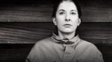 Marina Abramowić w Toruniu. Afera wokół castingu na odtwórców pokazów towarzyszących wystawie. Co Piotr Mateusz Wach zarzuca toruńskiej CSW?