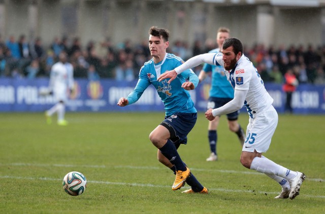 Maciej Liśkiewicz (z lewej) wystąpił w sparingu Piasta Gliwice.