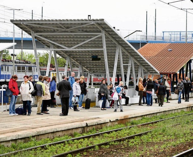 Podróż pociągiem z Krakowa na Podhale trwa dzisiaj ponad trzy godziny