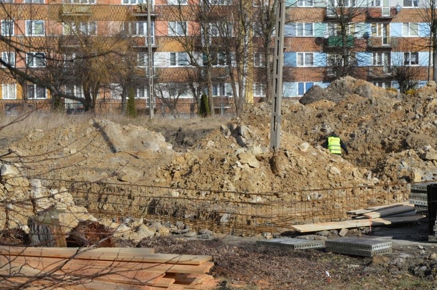 Budowa restauracji McDonald’s w Skarżysku idzie pełną parą. Koniec prac już w maju (ZDJĘCIA)