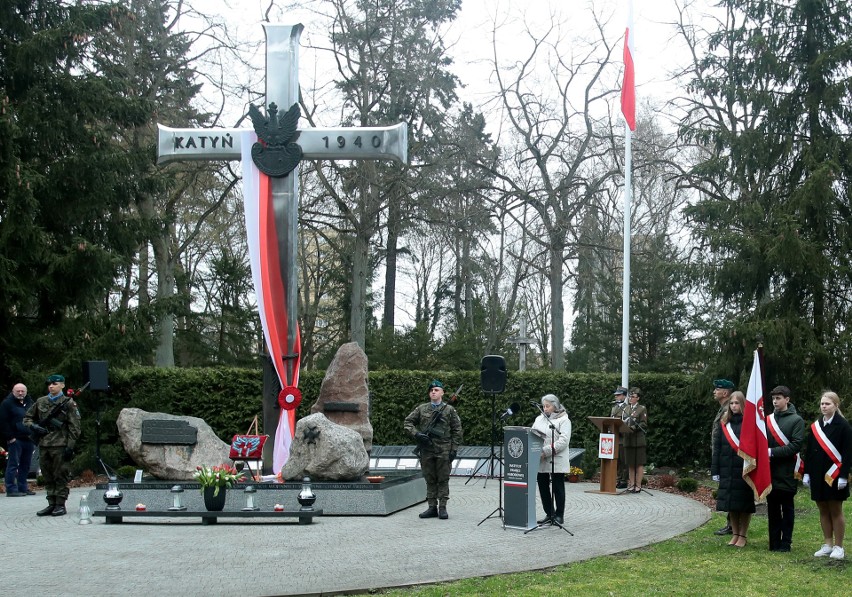 Obchody Dnia Pamięci Ofiar Zbrodni Katyńskiej na Cmentarzu Centralnym w Szczecinie