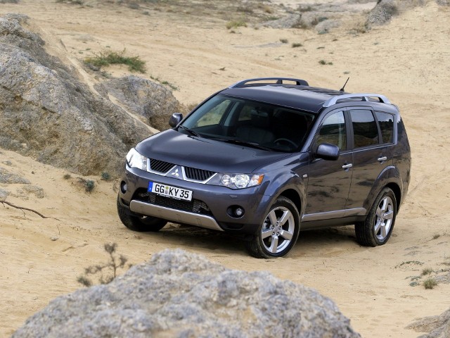 Mitsubishi Outlander (2006 - 2010) / Fot. Mitsubishi