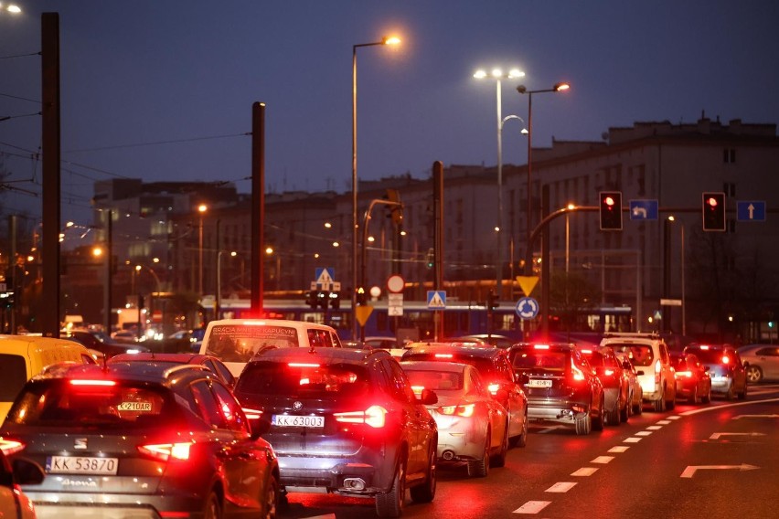 Ile kierowcy tracą czasu w korkach. Kraków w niechlubnym rankingu