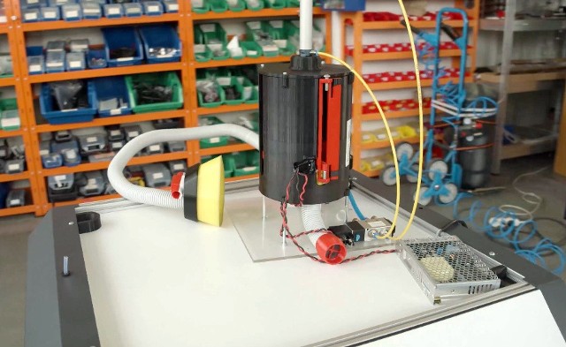 Części niezbędne do złożenia urządzenia wentylującego VentilAid można wydrukować na drukarce 3D