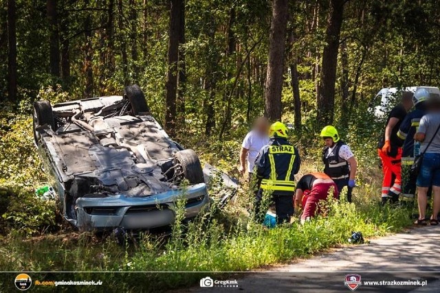 W miejscowości Murowaniec w gminie Koźminek koło Kalisza doszło do wypadku. Samochód wypadł z drogi i koziołkował. Okazało się, że autem jechało dwóch pijanych mężczyzn. Jeden z nich uciekł z miejsca wypadku, zostawiając rannego kolegę na miejscu.Zobacz więcej zdjęć ---->