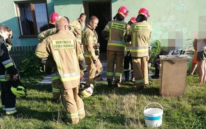 Pożar domu w Węgrzynie. Zaczęło się od kuchenki gazowej [ZDJĘCIA]