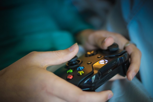 Banki oferują graczom m.in. vouchery Steam, abonamenty Xbox Live, a także doładowania PlayStation Store.