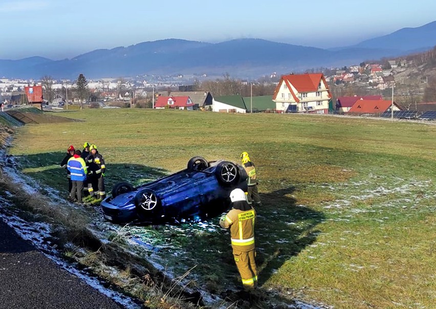 Druhowie z Kasiny Wielkiej wyjechali na ćwiczenia, a prowadzili prawdziwą akcję na DK 28