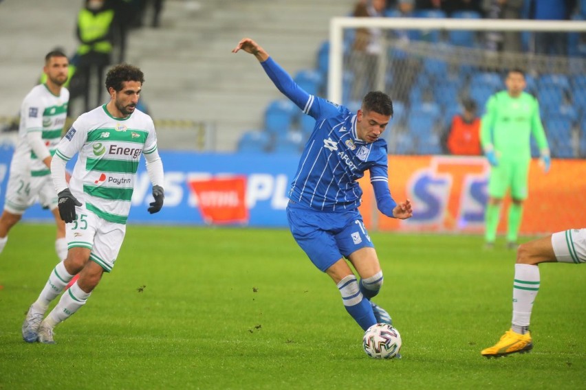 Jakub Moder w tym sezonie PKO Ekstraklasy wystąpił w 18...