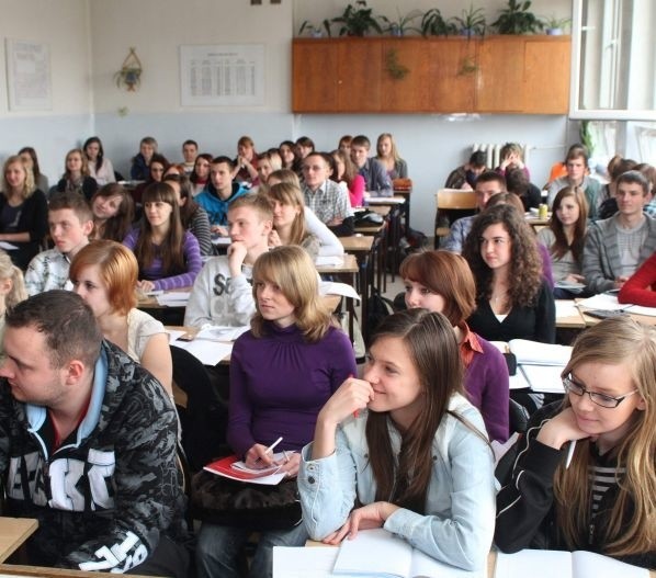 Na dodatkowe zajęcia matematyczne dla świętokrzyskich maturzystów przyjechało do Kielc tysiąc osób z całego województwa.