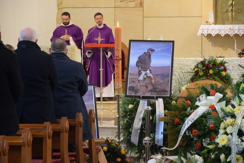 Rodzina, przyjaciele i współpracownicy pożegnali w środę, 14...