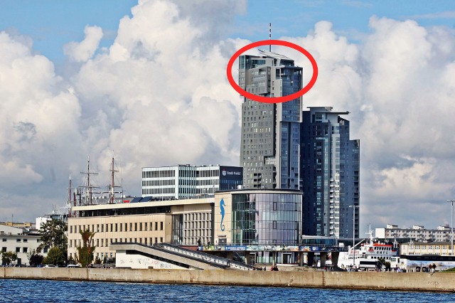 "Wisząca willa" w Sea Towers wystawiona za 16 milionów zł. Luksusowy apartament w Gdyni