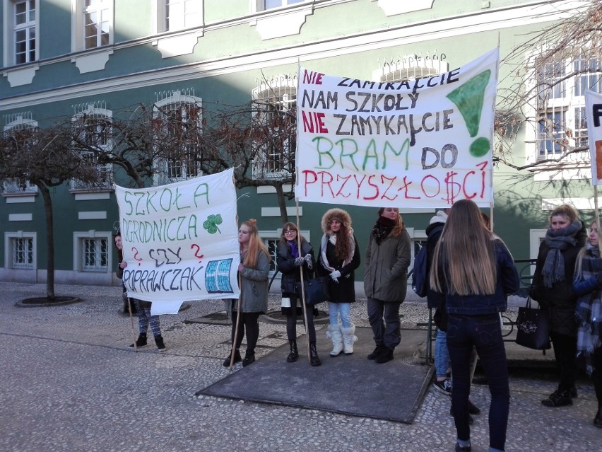 Uczniowie Centrum Edukacji Ogrodniczej po raz kolejny...