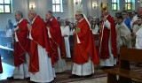Uroczystość odpustowa w parafii świętego Stanisława Biskupa Męczennika w Kielcach. Byli biskupi Jan Piotrowski i Amilton Manoel da Silva