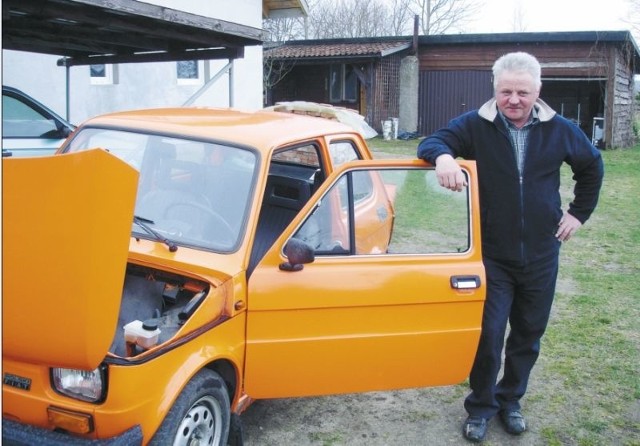 &#8211; Mimo że maluch ma już 28 lat, ani razu się nie zepsuł. I w dodatku zawsze pali za pierwszym razem! &#8211; podkreśla Ireneusz Dorszewski z Zawad Ełckich, właściciel fiacika z 1985 roku.