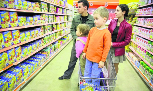 W tej chwili najczęściej jest tak, że duże sklepy płacą tylko podatek od nieruchomości, co jest niewielką sumą w porównaniu z podatkiem od obrotów. Ten płacą w innych państwach