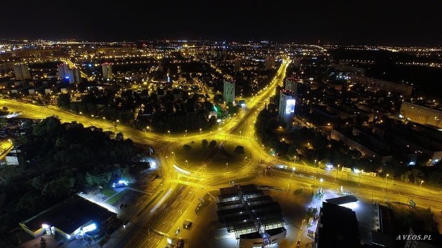 Nocny Poznań z lotu ptaka zachwyca!Więcej zdjęć: Poznań z lotu ptaka