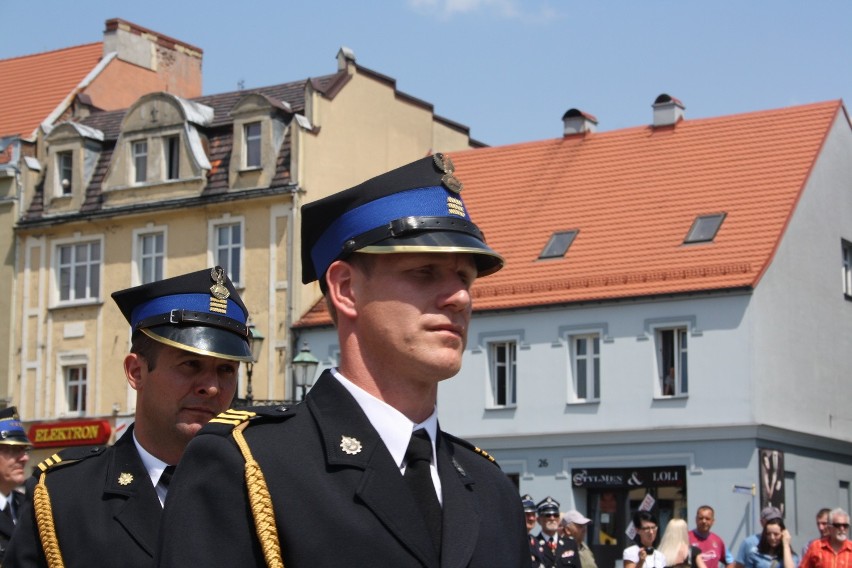 Oni ratują nasze życie. Zobacz strażaków i ich sprzęt