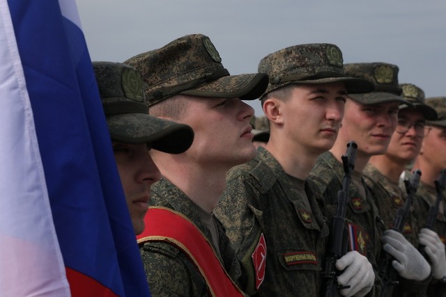 Brytyjski wywiad: Wpływ niedoborów żołnierzy na działania Rosji na Ukrainie jest coraz poważniejszy.