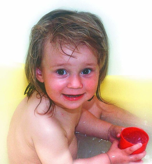 Kąpiel dziecka powinna przebiegać w temperaturze 35° Celsjusza.