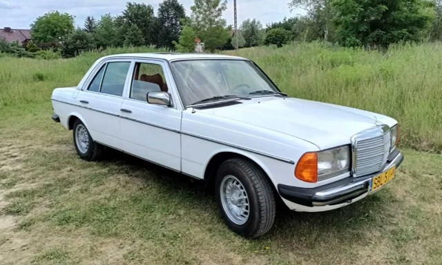 Mercedes W123Cena: 35 000 zł