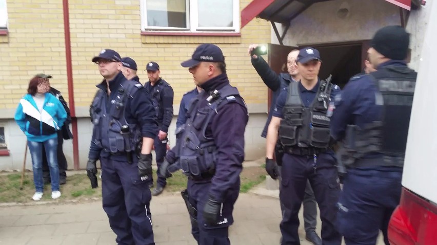 Interwencja policji na Barszczańskiej w Białymstoku