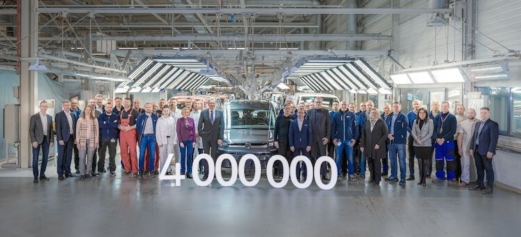 Spółka Volkswagen Poznań rozpoczęła swoją działalność w 1993...
