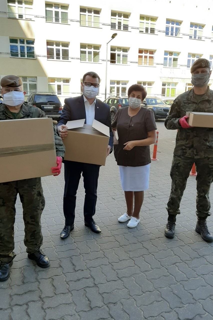  7. Pomorska Brygada Obrony Terytorialnej z Gdańska pomaga Wojewódzkiemu Szpitalowi Specjalistycznemu w Słupsku 
