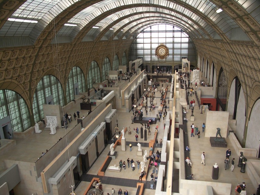 Muzeum D’Orsay (na zdjęciu)...