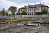 Budowa Centrum Odprawy Pasażerów w Jędrzejowie. Do końca maja zakończą się prace fundamentowe (ZDJĘCIA)