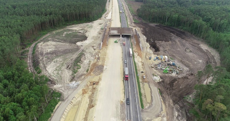 To właśnie w tym miejscu zostanie wstrzymany ruch. Tu...