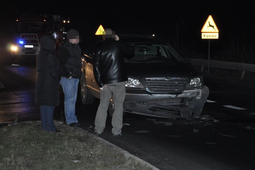 Skoda zderzyła się z chryslerem.