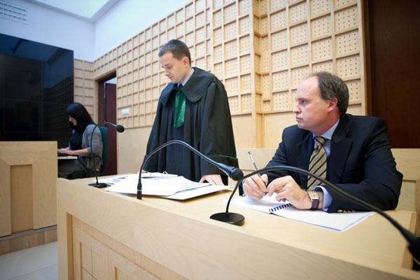 Pierwsza rozprawa w sprawie zapłaty magistratowi 10 mln zł...