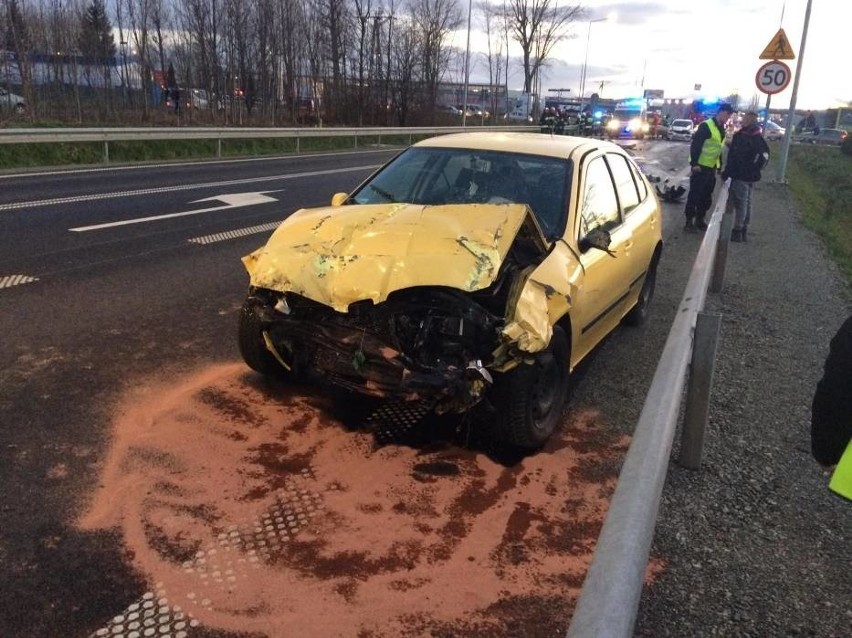 Tragiczny wypadek na DK8. Nie żyje niemowlę [ZDJĘCIA]              