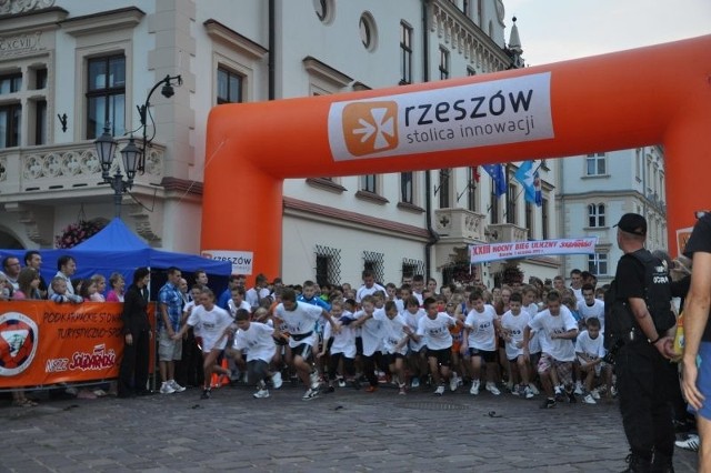 Start i meta co roku są usytuowane tuż obok Ratusza.