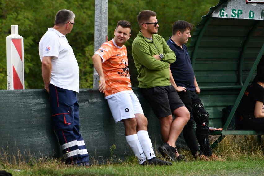 Okręgowy Puchar Polski. 16 drużyn, 8 meczów, 16 godzin Radości z futbolu