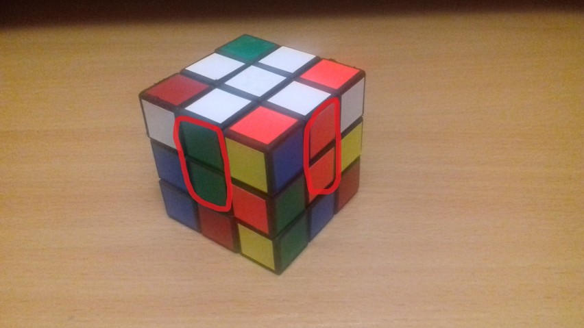 Fot. 2. Kolory na krawędziach kostki Rubika muszą zgadzać...