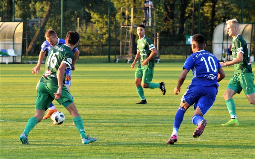 Stal II Mielec pokonała kolejnego rywala. Tym razem z kwitkiem odprawiła Izolatora Boguchwała [ZDJĘCIA, RELACJA]