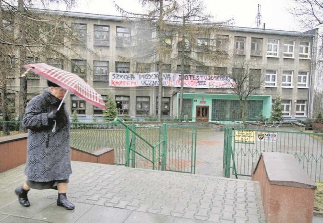 Gimnazjum nr 44 już w ubiegłym roku miało być likwidowane