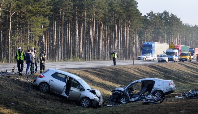 Krajowa "10" na trasie między Bydgoszczą a Toruniem nazywana jest Drogą Śmierci.