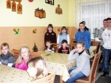 Dzieci z Domu Dziecka w Stawie Kunowskim otrzymały pomoc od rówieśników