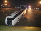 Wypadek autokaru na obwodnicy Słupska. Jest wielu rannych [zdjęcia]